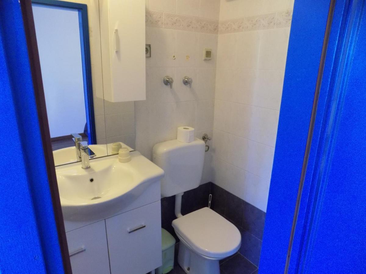 Oriella Apartmans And Room Novigrad Istria Kültér fotó